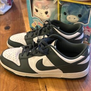 Nike Dunk Low Retro Men's Size 11 Vintage Green White Casual Shoes